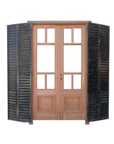 Dos puertas de madera cedro con celosías 