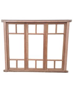 Antigua ventana de cedro con marco