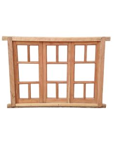 Antigua ventana de cedro con marco