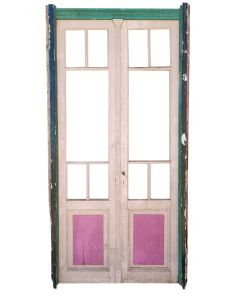 Antigua puerta griega de madera cedro con marco