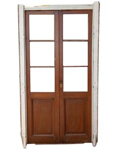 Antigua puerta balcón de madera 
