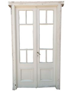 Antigua puerta griega de madera con marco