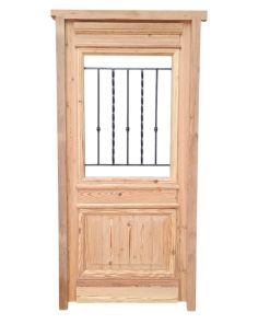 Puerta de frente en madera antigua pinotea 