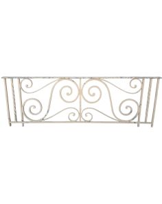 Antigua reja balcón de hierro forjado