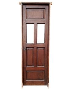 Antigua puerta de madera cedro con marco