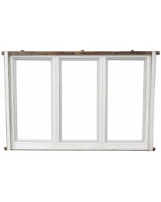 Dos antiguas ventanas de madera cedro