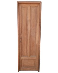 Antigua puerta tablero de madera cedro