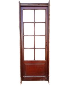 Tres puertas de madera antigua cedro