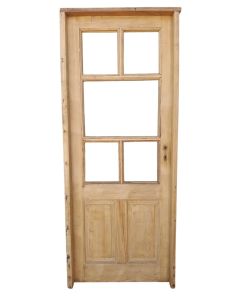 Puerta griega de madera antigua con marco