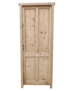 Puerta tablero de madera antigua con marco