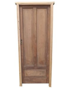 Antigua puerta tablero de madera cedro
