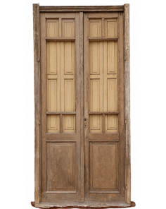 Puerta de madera cedro con postigos