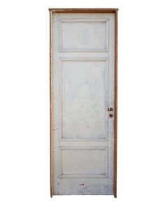Dos antiguas puertas de madera cedro