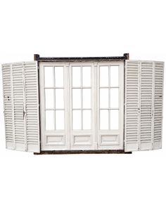 Ventana de madera antigua cedro con celosías