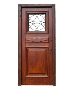 Antigua puerta de frente de madera cedro