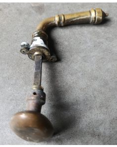 Antiguo picaporte de bronce