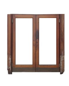 Antigua puerta vaivén de madera cedro